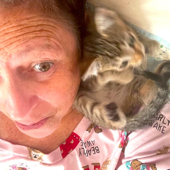 COPY - Annette here.  Love visits! Pics of house are 2 years projections! - Picture 1 of 12